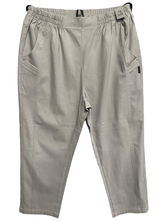 Pantacourt Femme K521 – Saturne Paris