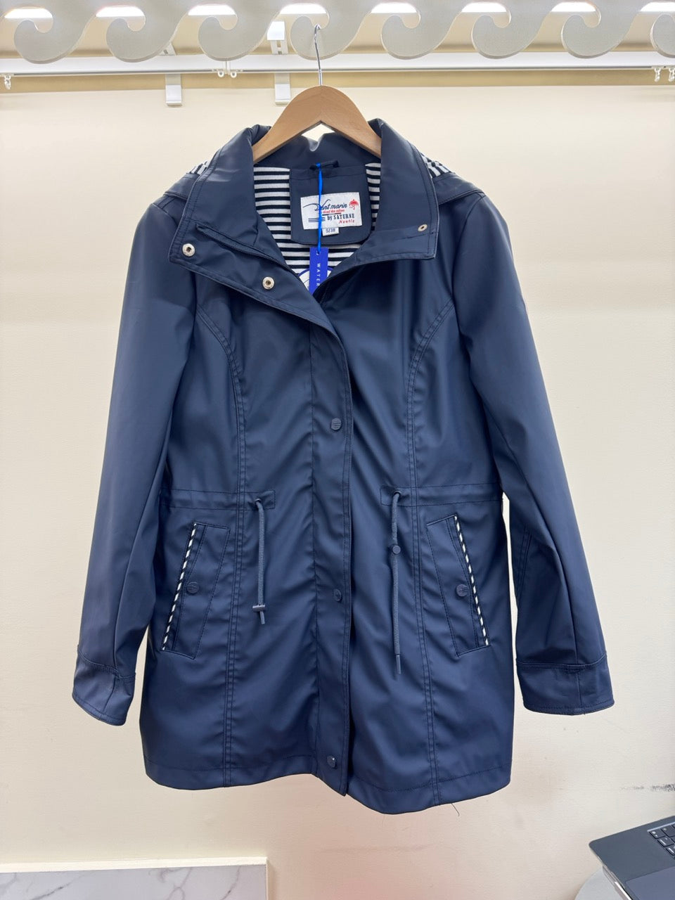 Parka Imperméable Femme | Confortable & Stylée | Saturne Paris